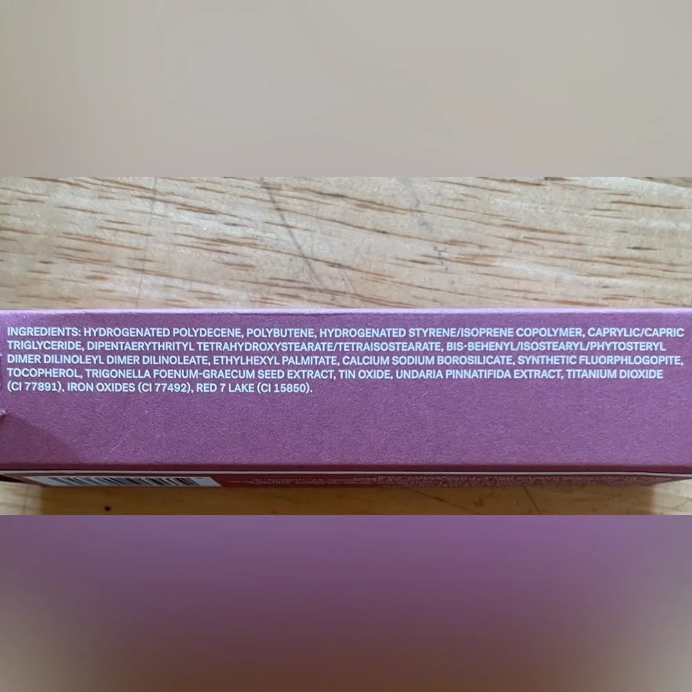 ILIA OverGlaze Hydrating Lip Gloss - porcelain - Picture 3 of 4